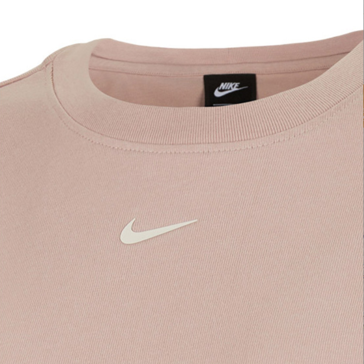Женская футболка Nike SPORTSWEAR (розовая) — фото 3