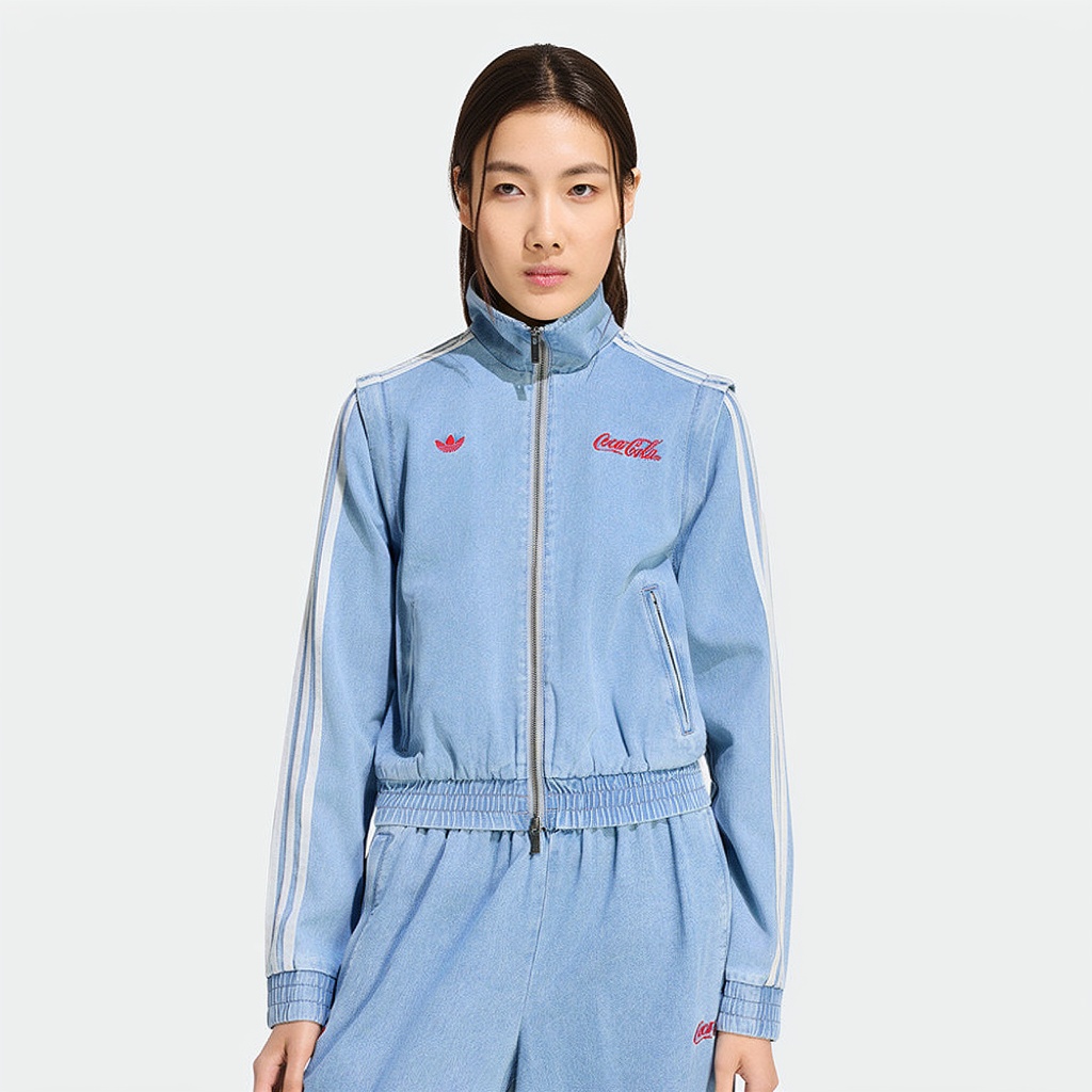 Женская джинсовая куртка adidas originals × Coca-Cola Firebird REG DENIM TRACK TOP (голубая) — фото 3